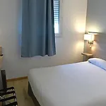Brit Clermont-lʼhérault Hotel Clermont-lʼHérault