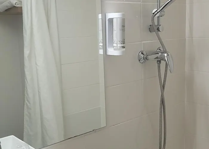 Ξενοδοχείο Brit Clermont-lʼHérault